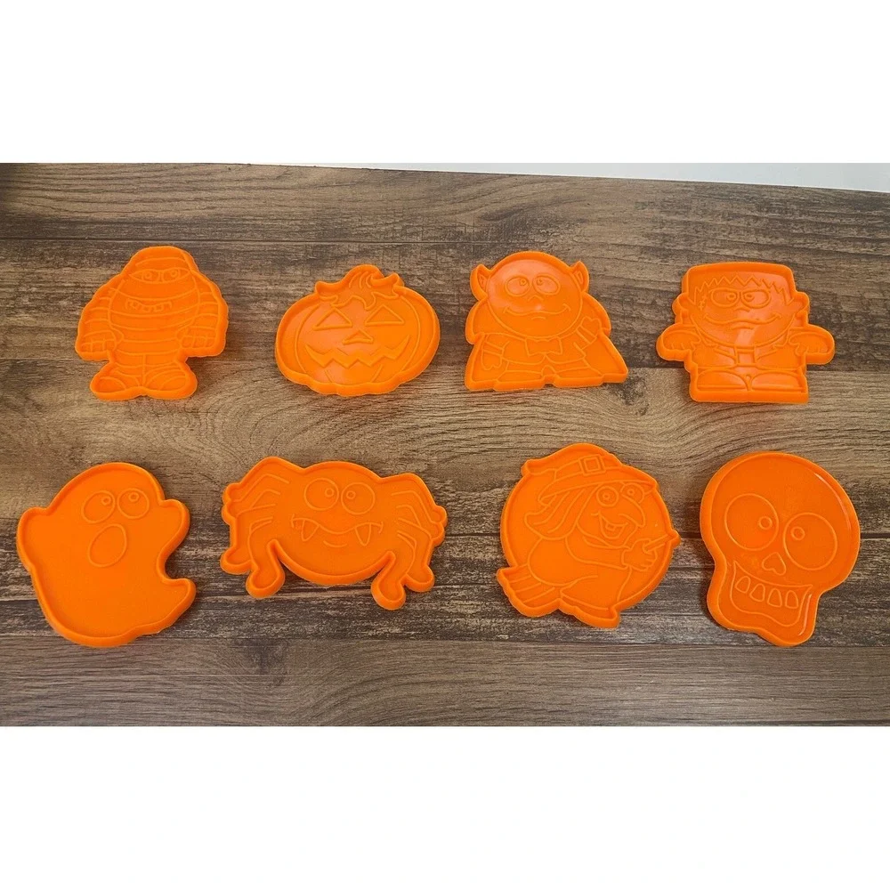 Lot Of 8 Plastic Halloween Cookie Cutters 4